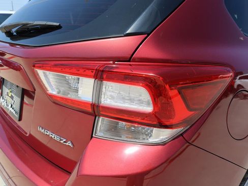 Used 2018 Subaru Impreza 2.0i image 11