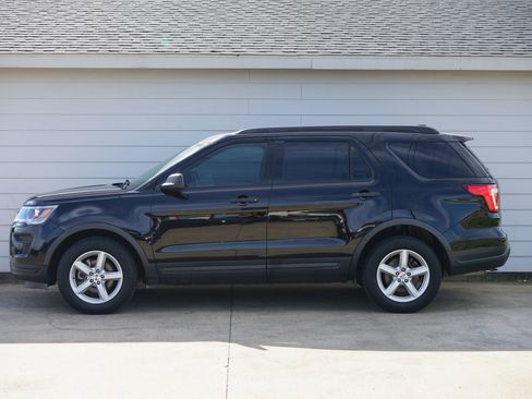 Used 2018 Ford Explorer FWD image 12