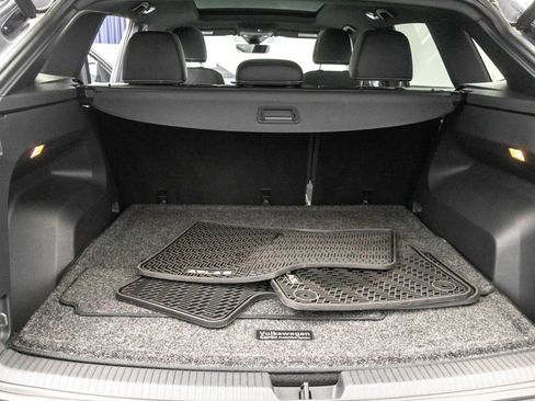 Used 2022 Volkswagen Atlas Cross Sport SEL R-Line image 27