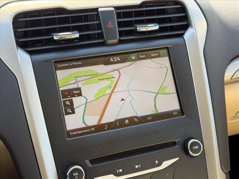 Used 2014 Ford Fusion SE FWD image 13