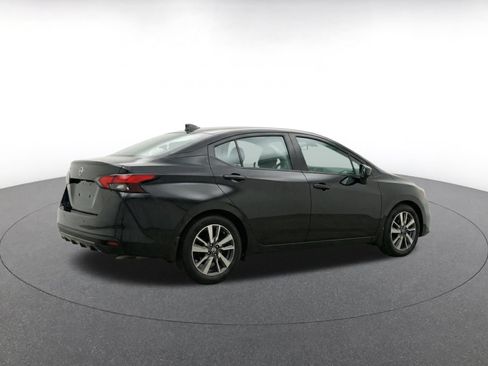 Used 2025 Nissan Versa SV FWD image 8