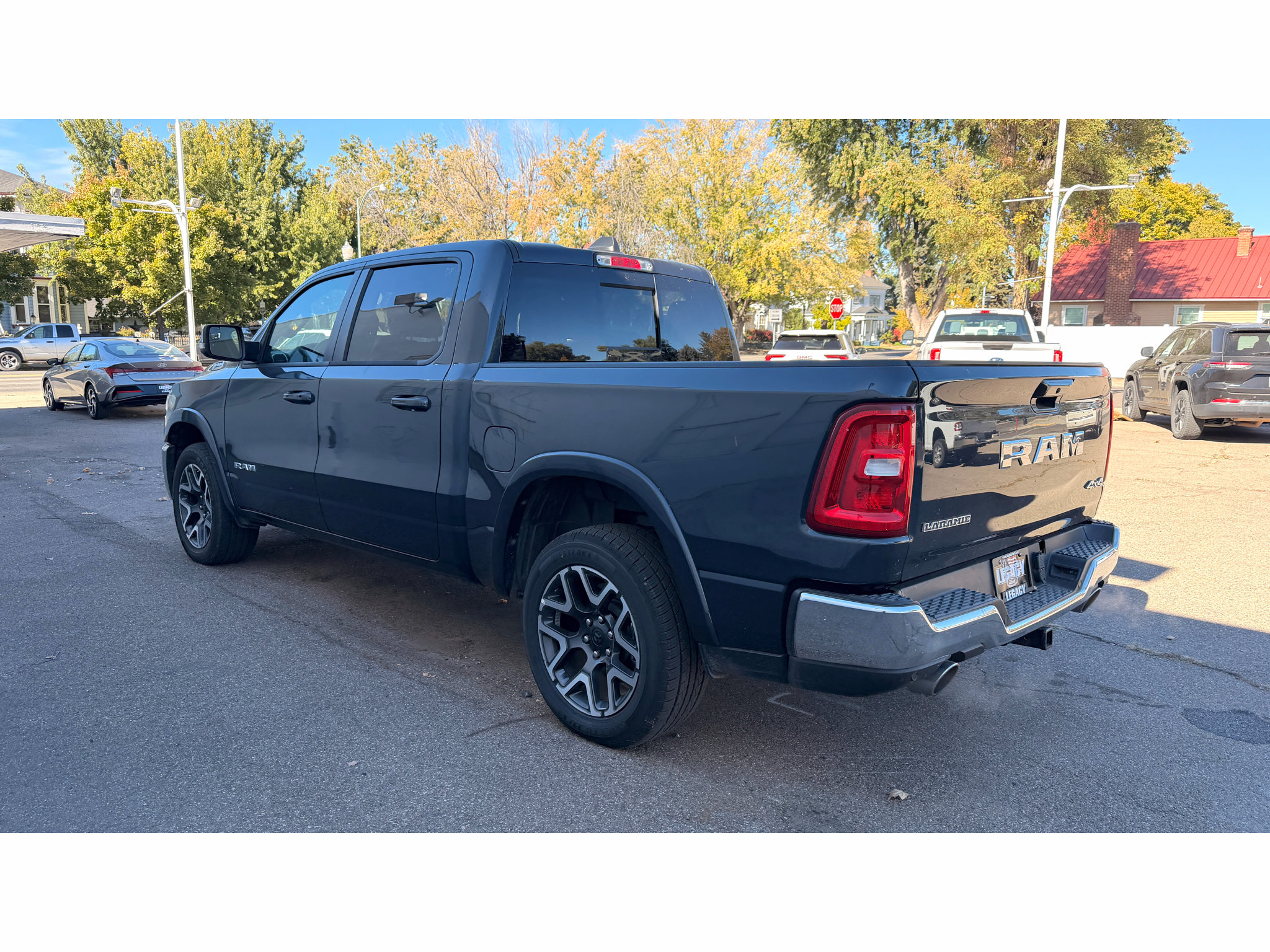 Used 2026 RAM 1500 Laramie AWD/4WD image 3