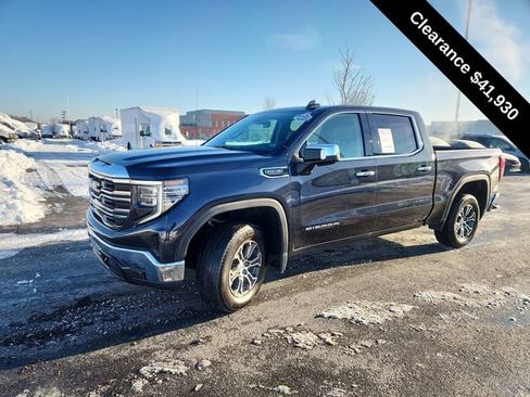 Used 2025 GMC Sierra 1500 SLT image 4