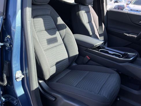 New 2025 Chevrolet Equinox LT w/ Safety and Technology Package image 21