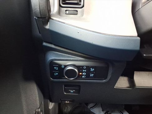 Used 2024 Ford Bronco Outer Banks image 15