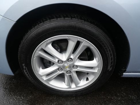 Used 2017 Chevrolet Cruze LT w/ Convenience Package image 32