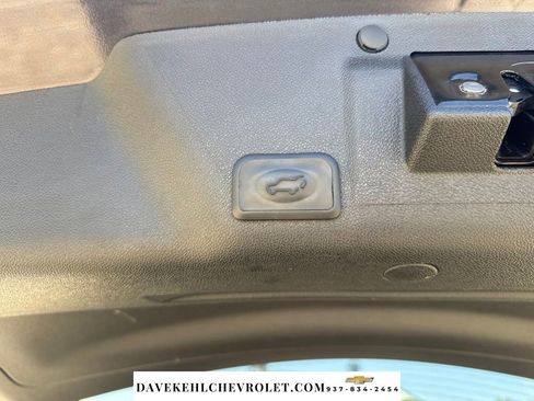 Used 2016 GMC Acadia SLE FWD image 35