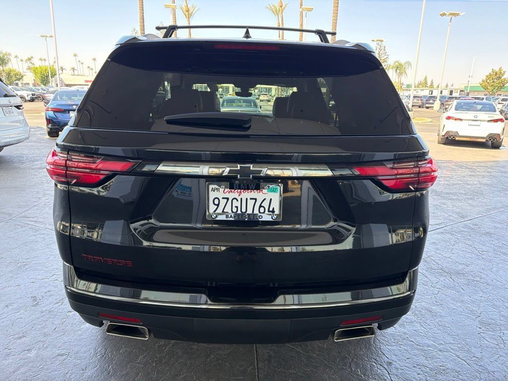 Used 2023 Chevrolet Traverse Premier w/ Redline Edition FWD image 4