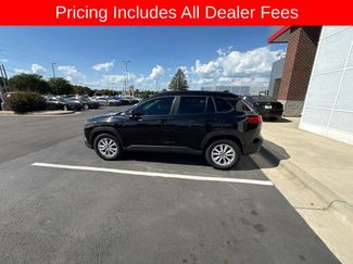 Used 2025 Toyota Corolla Cross LE FWD video 1