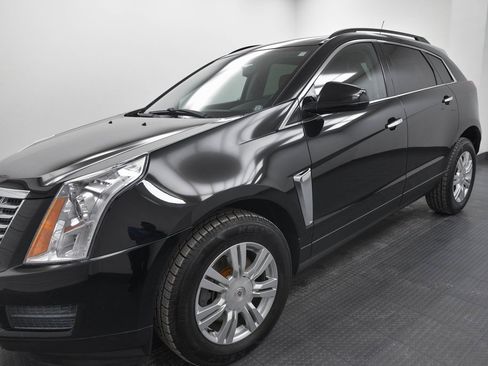 Used 2014 Cadillac SRX FWD image 3