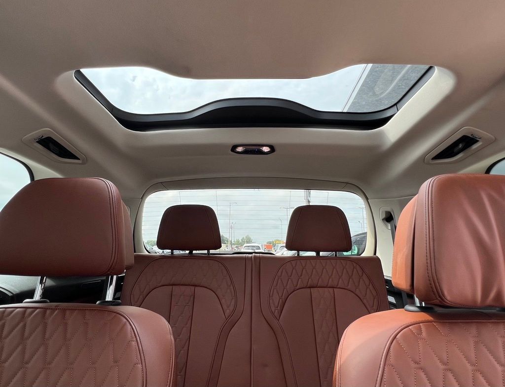 Used 2020 BMW X7 xDrive40i w/ Premium Package AWD/4WD image 27