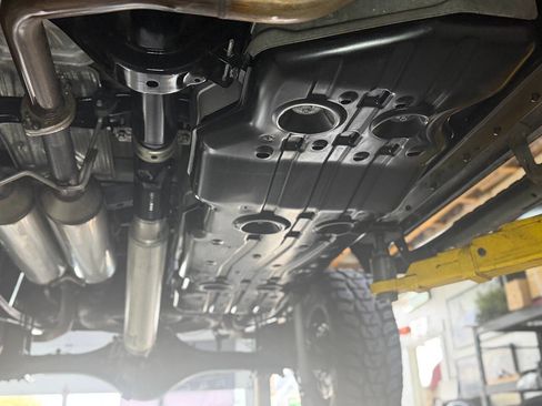 Used 2018 Toyota Tundra Limited w/ Limited Premium Package image 31