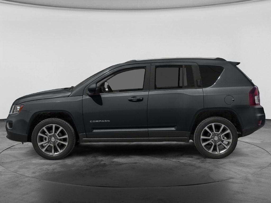 Used 2016 Jeep Compass Sport w/ Power Value Group FWD image 3