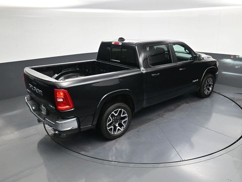Used 2025 RAM 1500 Laramie AWD/4WD image 31