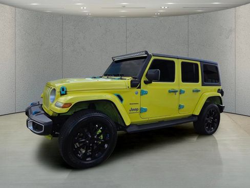 Used 2023 Jeep Wrangler Unlimited Sahara AWD/4WD image 1