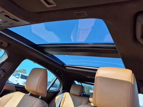 Used 2020 Lexus ES 350 Ultra Luxury image 12