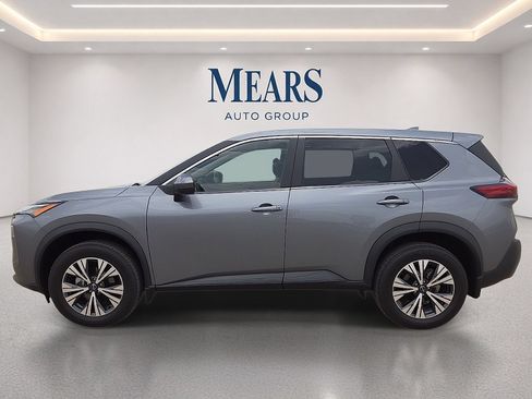Used 2023 Nissan Rogue SV FWD image 2