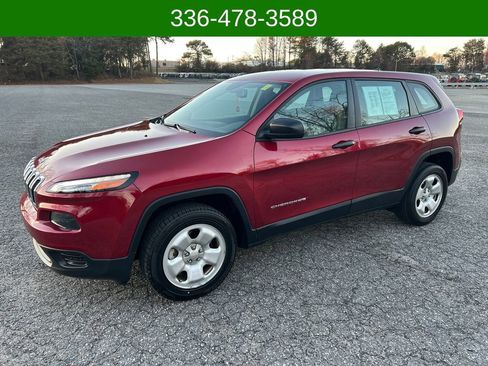 Used 2017 Jeep Cherokee Sport image 1
