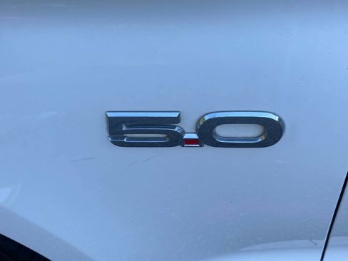 Used 2018 Ford Mustang GT Premium RWD image 11