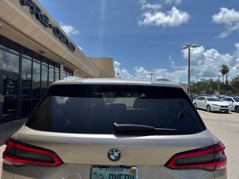 Used 2019 BMW X5 xDrive40i w/ Premium Package 2 AWD/4WD image 9
