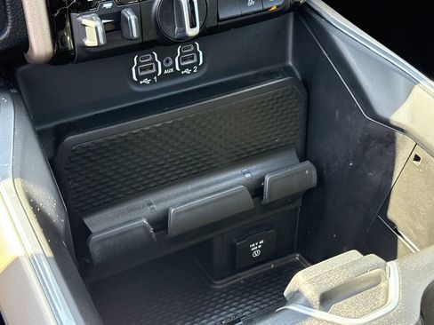 Used 2021 RAM 1500 Laramie AWD/4WD image 33