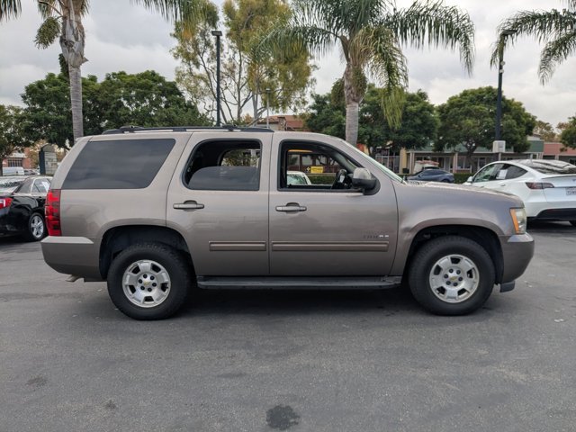 Used 2011 Chevrolet Tahoe LS w/ Convenience Package RWD image 4