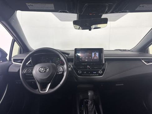 Used 2025 Toyota Corolla SE w/ Convenience Package FWD image 21