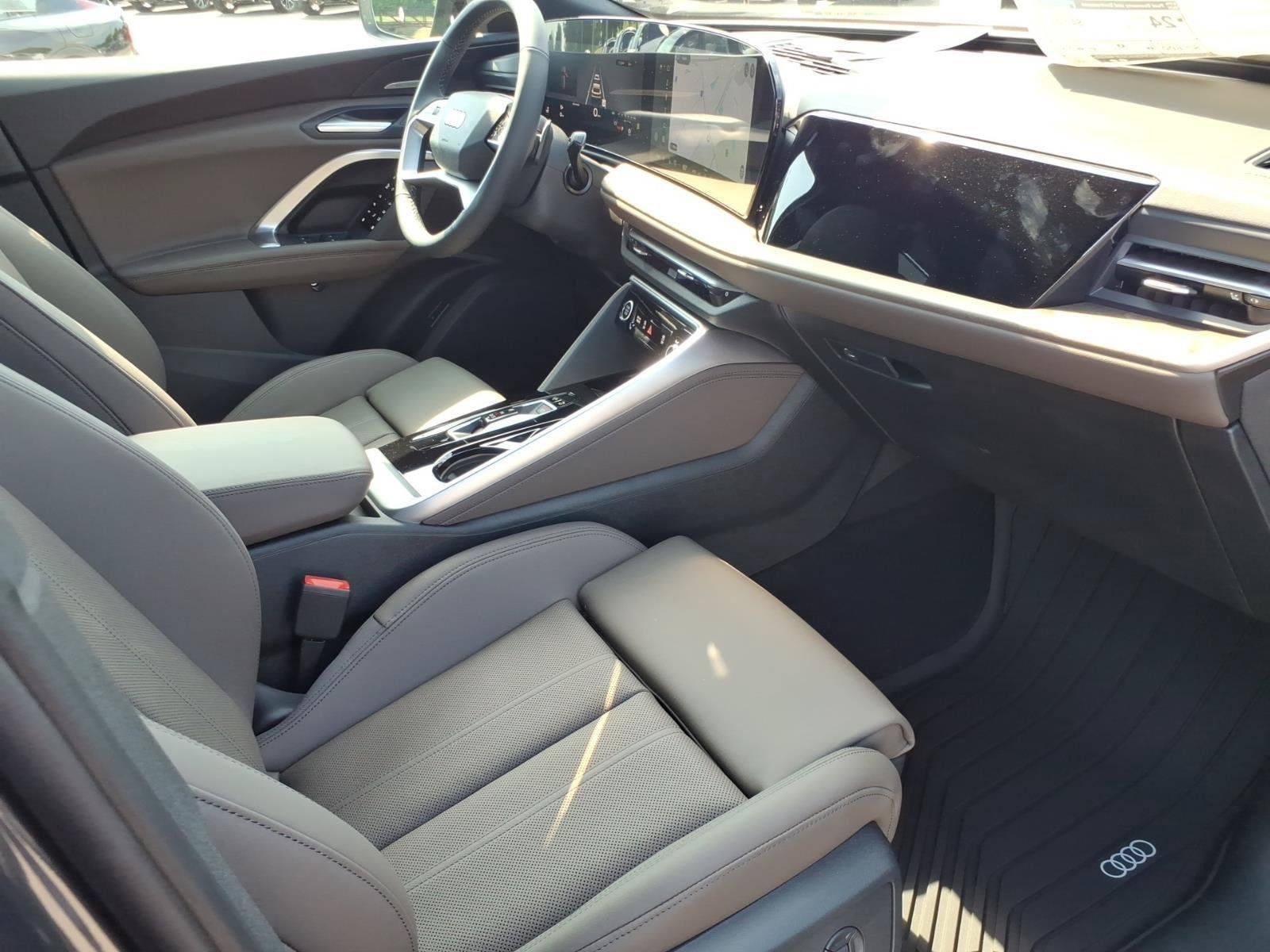 New 2026 Audi Q5 Premium Plus AWD/4WD image 25
