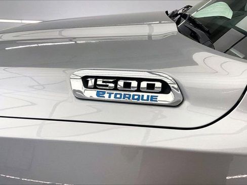 Used 2022 RAM 1500 Big Horn AWD/4WD image 7