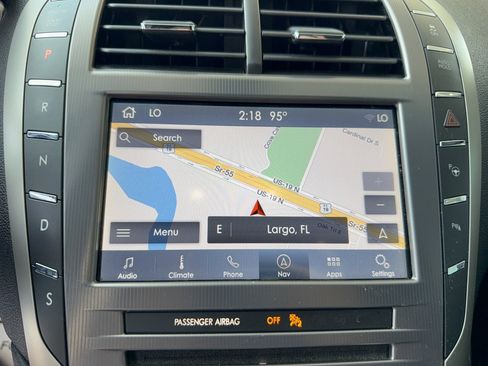 Used 2019 Lincoln MKZ Reserve FWD image 19