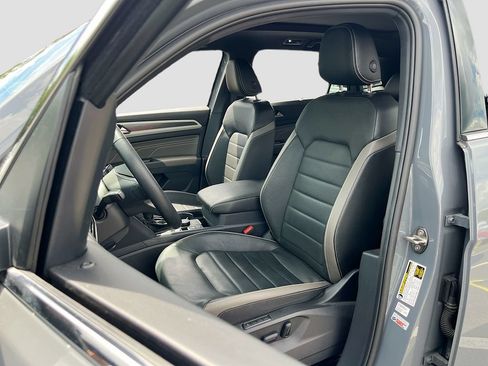 Used 2023 Volkswagen Atlas Cross Sport SEL Premium R-Line AWD/4WD image 21