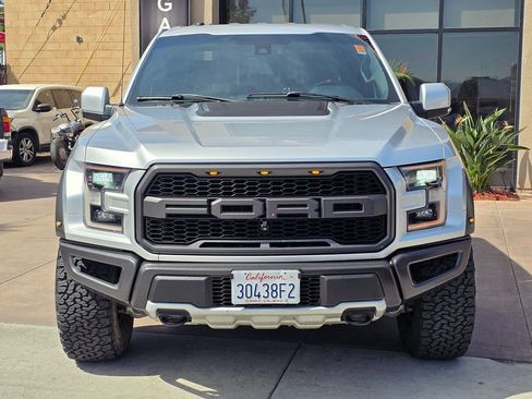 Used 2018 Ford F150 Raptor w/ Equipment Group 802A Luxury image 5