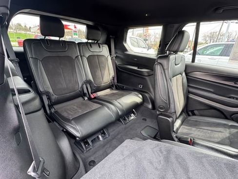 Used 2023 Jeep Grand Cherokee L Altitude image 27