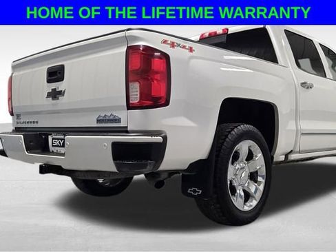 Used 2017 Chevrolet Silverado 1500 High Country image 3