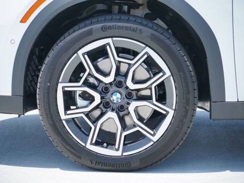 New 2026 BMW X2 xDrive28i w/ Technology Package AWD/4WD image 5