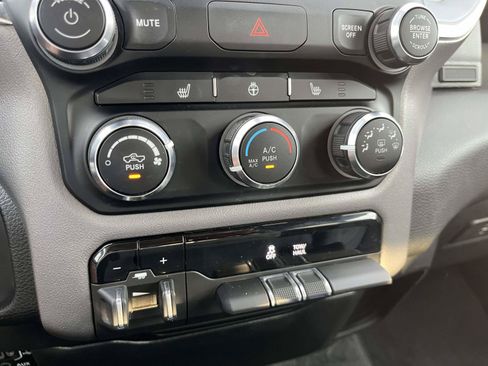 Used 2024 RAM 1500 Big Horn AWD/4WD image 23