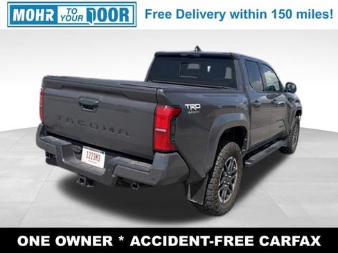 Used 2024 Toyota Tacoma TRD Sport w/ TRD Sport Premium Package AWD/4WD image 9