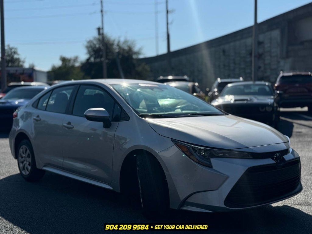 Used 2023 Toyota Corolla LE FWD image 11