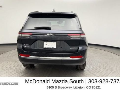 Used 2024 Jeep Grand Cherokee Limited AWD/4WD image 3