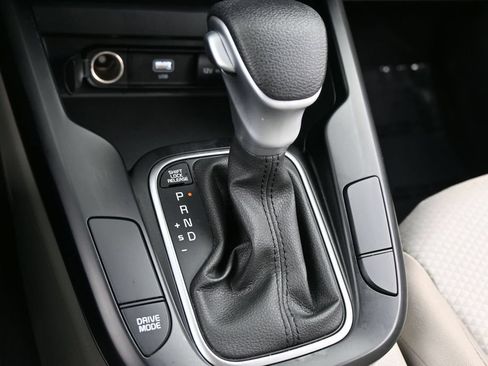 Used 2023 Kia Soul LX FWD image 24