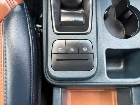 Used 2022 Ford Maverick Lariat w/ Lariat Luxury Package FWD image 42