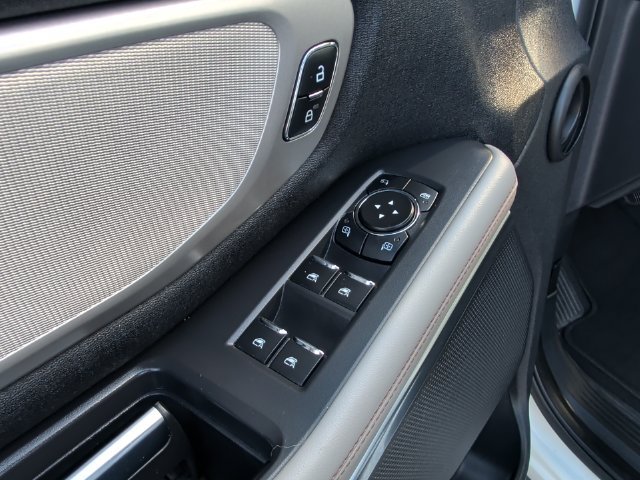 Used 2025 Ford Expedition Active AWD/4WD image 12