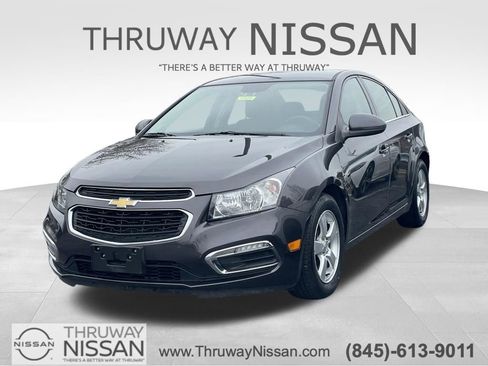 Used 2015 Chevrolet Cruze LT image 1