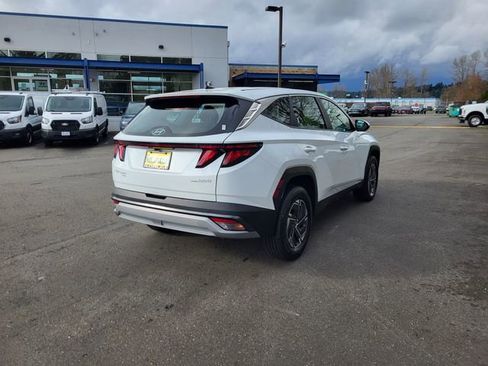 New 2026 Hyundai Tucson Blue SE image 6