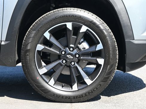 Used 2026 Chevrolet Equinox RS w/ Convenience Package III FWD image 12
