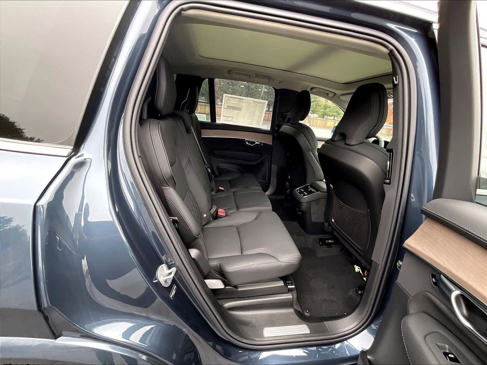 New 2026 Volvo XC90 B5 Plus w/ Protection Package AWD/4WD image 27