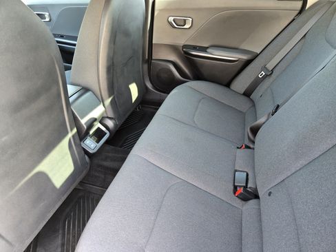 Used 2025 Kia K4 FWD image 27