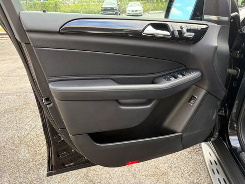 Used 2019 Mercedes-Benz GLE 43 AMG 4MATIC image 17