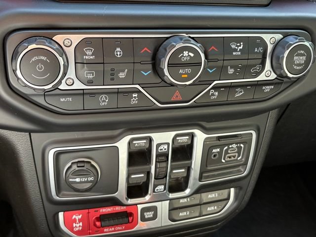 Used 2018 Jeep Wrangler Unlimited Rubicon AWD/4WD image 13