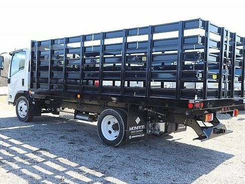 New 2025 Chevrolet Low Cab Forward image 4